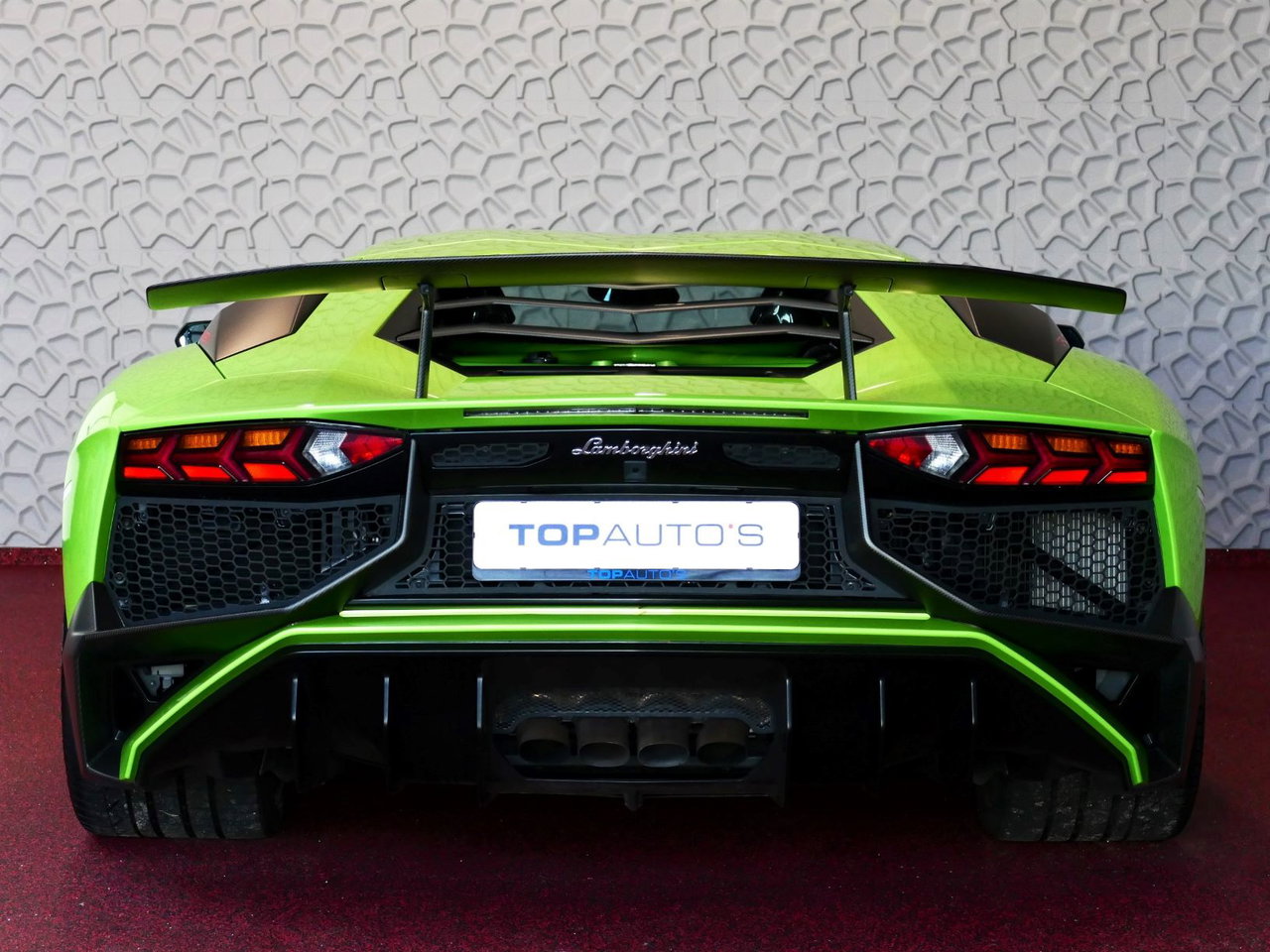 Lamborghini Aventador