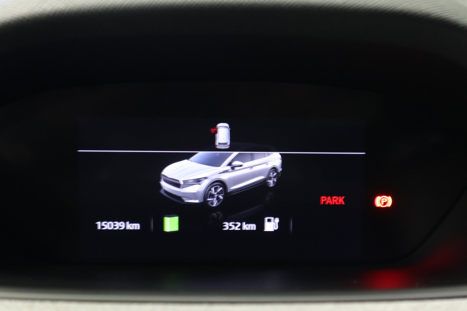 Škoda Enyaq iV 80 First Edition High Panoramadak HUD VCP Navi Clima Cruise Camera 21"LM 24 Maanden garantie* (Vraag naar de voorwaarden)