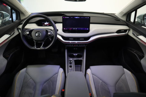 Škoda Enyaq iV 80 First Edition High Panoramadak HUD VCP Navi Clima Cruise Camera 21"LM 24 Maanden garantie* (Vraag naar de voorwaarden)