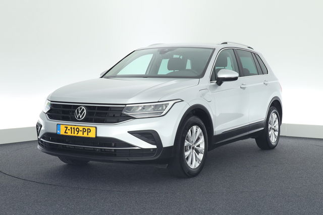 Volkswagen Tiguan - 1.4 TSI 245pk eHybrid Trekhaak Keyless Camera Virtual Cockpit Navigatie