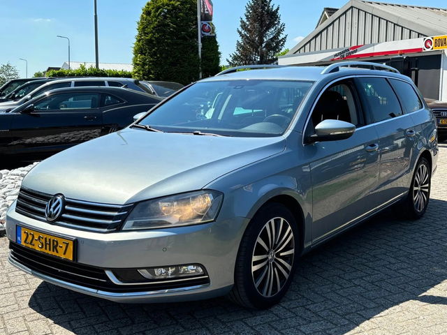Volkswagen Passat - Variant 1.6 TDI Highline 2011 NL Auto