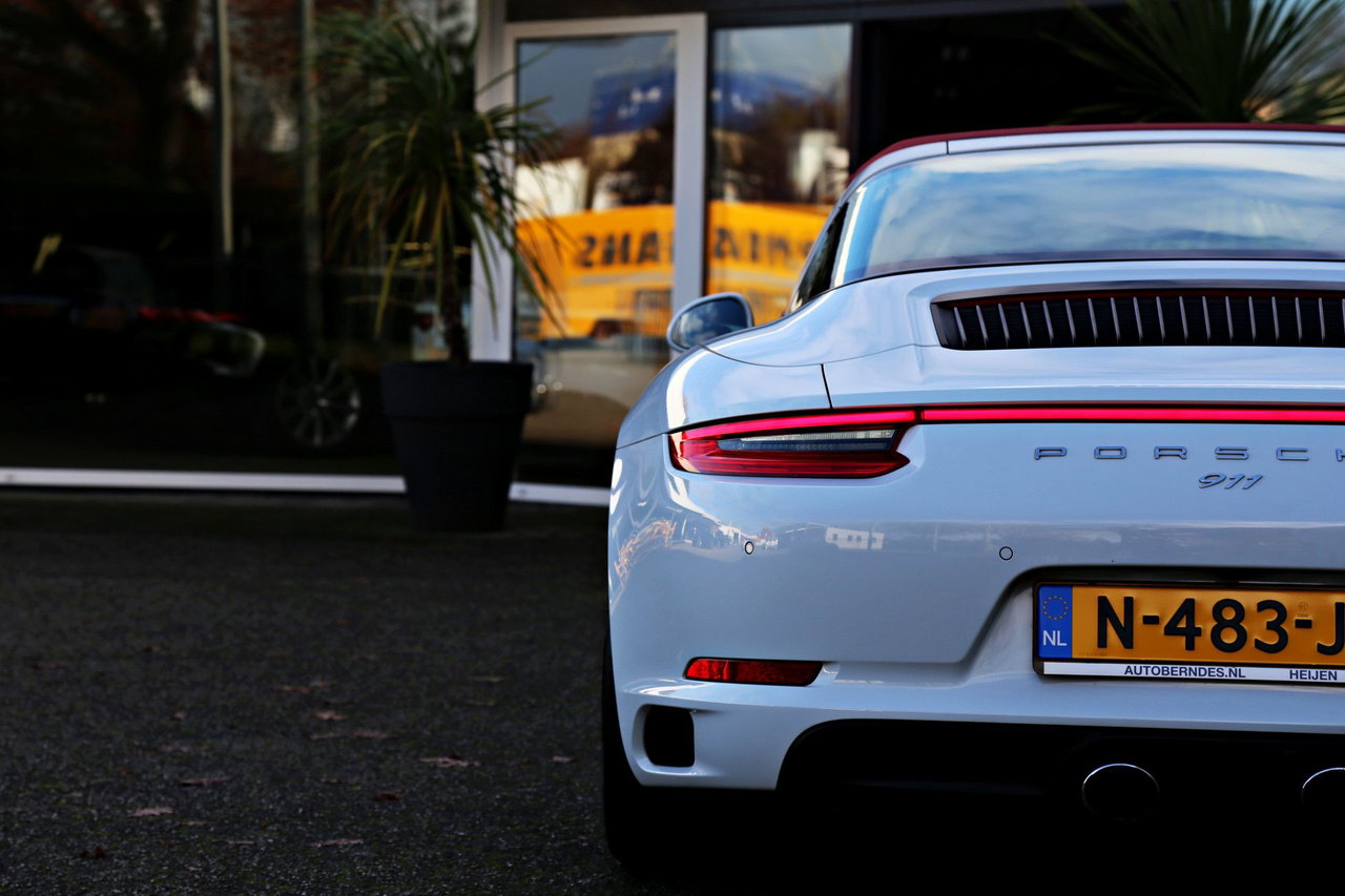 Porsche 911