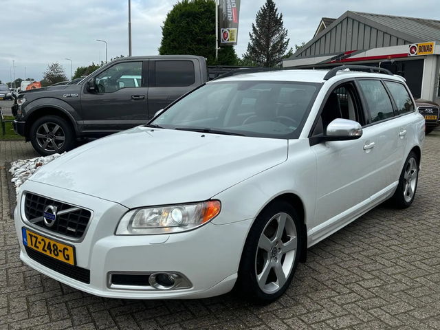 Volvo V70 - 1.6 T4 R-Design Wit Xenon Trekhaak OH Historie