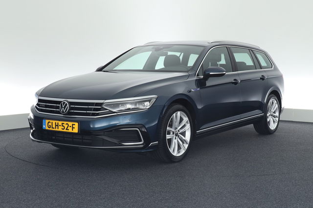 Volkswagen Passat - Variant 1.4 TSI 218pk PHEV GTE Business Camera Navigatie Massage