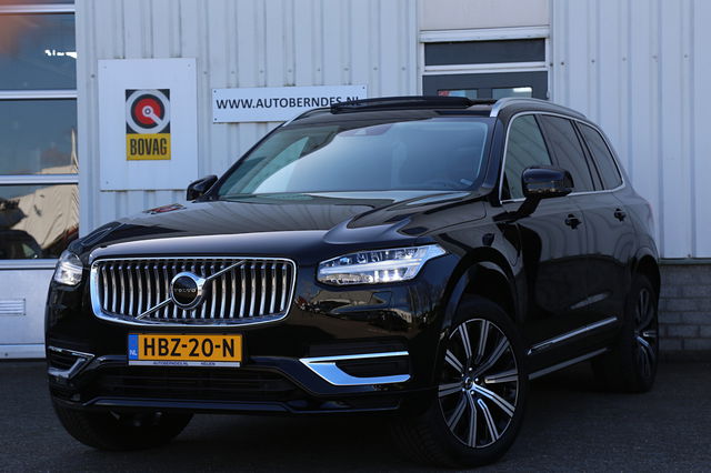 Volvo XC90 - 2.0 T8 390PK Plug in hybride PHEV AWD Inscription 7P.*Perfect Volvo Onderh.*BTW*1ste Eig*Pano/Elek. Trekhaak/ACC/Pilot Ass./Stoelverw./Stuurverw./HUD/Full LED/Dodehoek/Rijstrook/Camera/Parkeersens.V+A/20 inch LM*