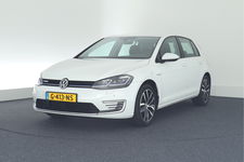 Volkswagen e-Golf - 136pk Warmtepomp Keyless Virtual Cockpit Stoelverwarming Led Navigatie