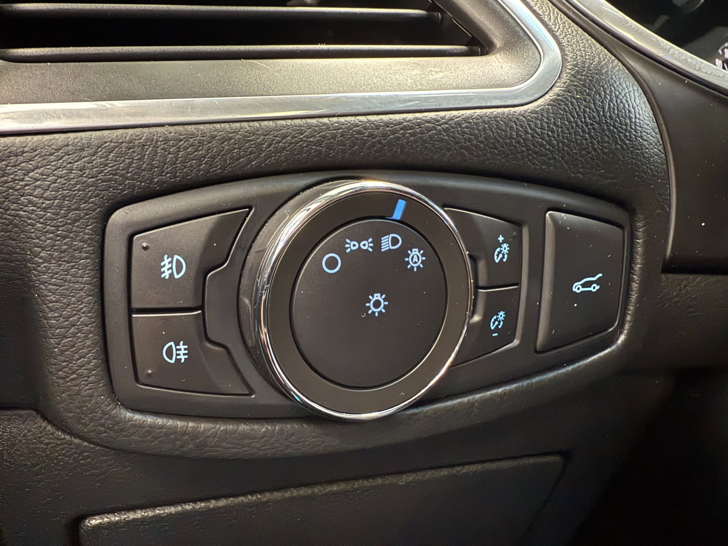 Ford Edge 2.0 TDCI Sport Automaat 210pk Panorama Navigatie El achterklep Cruise Control 18LMV