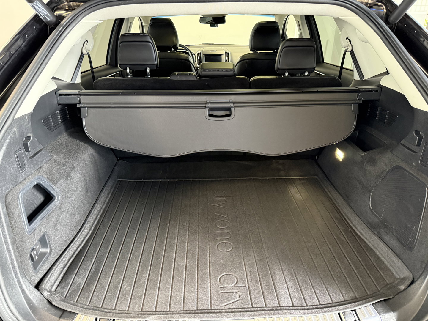 Ford Edge 2.0 TDCI Sport Automaat 210pk Panorama Navigatie El achterklep Cruise Control 18LMV