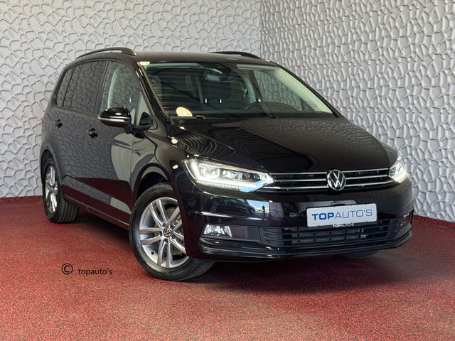 Volkswagen Touran - 1.5 TSI 150PK 7P CARPLAY NAVI CAMERA LED ELEK.KLEP VIR.COCKPIT DODE.HOEK DET. STOELVERW KEYLESS 7P 7PERS 10/2024 "Volkswagen rijden begint bij Topautos.nl – 75 topmodellen direct op voorraad!"