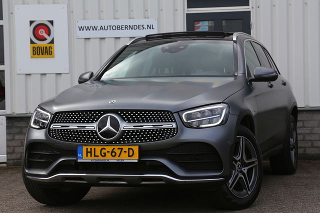Mercedes-Benz GLC - 300e 320PK PHEV Plug in 4MATIC AMG*1ste Eig*BTW*Perfect Onderh.*Manufaktur Magno!/Pano/Elek. Trekhaak/ACC/HUD/Memorie/360/DAB/Dodehoek/Elek. Klep/LED/Parkeersens.V+A/19 inch LM*