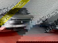 Peugeot 5008 - 1.2 HYBRID 145 GT GLAZENDAK 7PERS STOEL/STUUR VERW. ELEK.KLEP LED 7P 7 Persoons