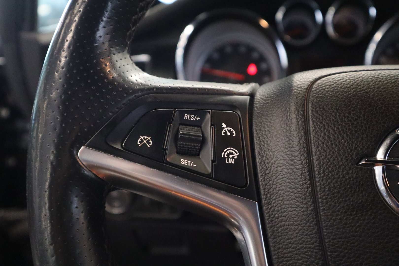 Opel Cascada 1.6 Turbo Cosmo Climate Control Navi Stoelverwarming Cruise Control