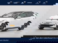Volkswagen ID.3 - Pure Oranje Edition 52 kWh 19"velgen privacy glass Led Navigatie 281