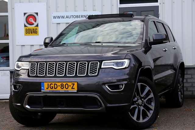 Jeep Grand Cherokee - 3.6 286PK 4WD Aut.*Perfect Onderh.*Incl. BTW*Luchtvering/ACC/Pano/Stoelverw.V+A/Stuurverw./Stoelkoeling/H&K/Keyless Entry+Go/Elek. Klep/LED/DAB/Camera/Parkeersens.V+A/20 inch LM/VOL*
