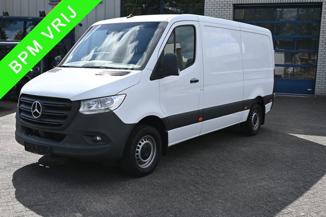Mercedes-Benz Sprinter - 317 CDI L2H1 RWD MBUX met navigatie en camera, Geveerde stoel, Brake assyst, Etc.