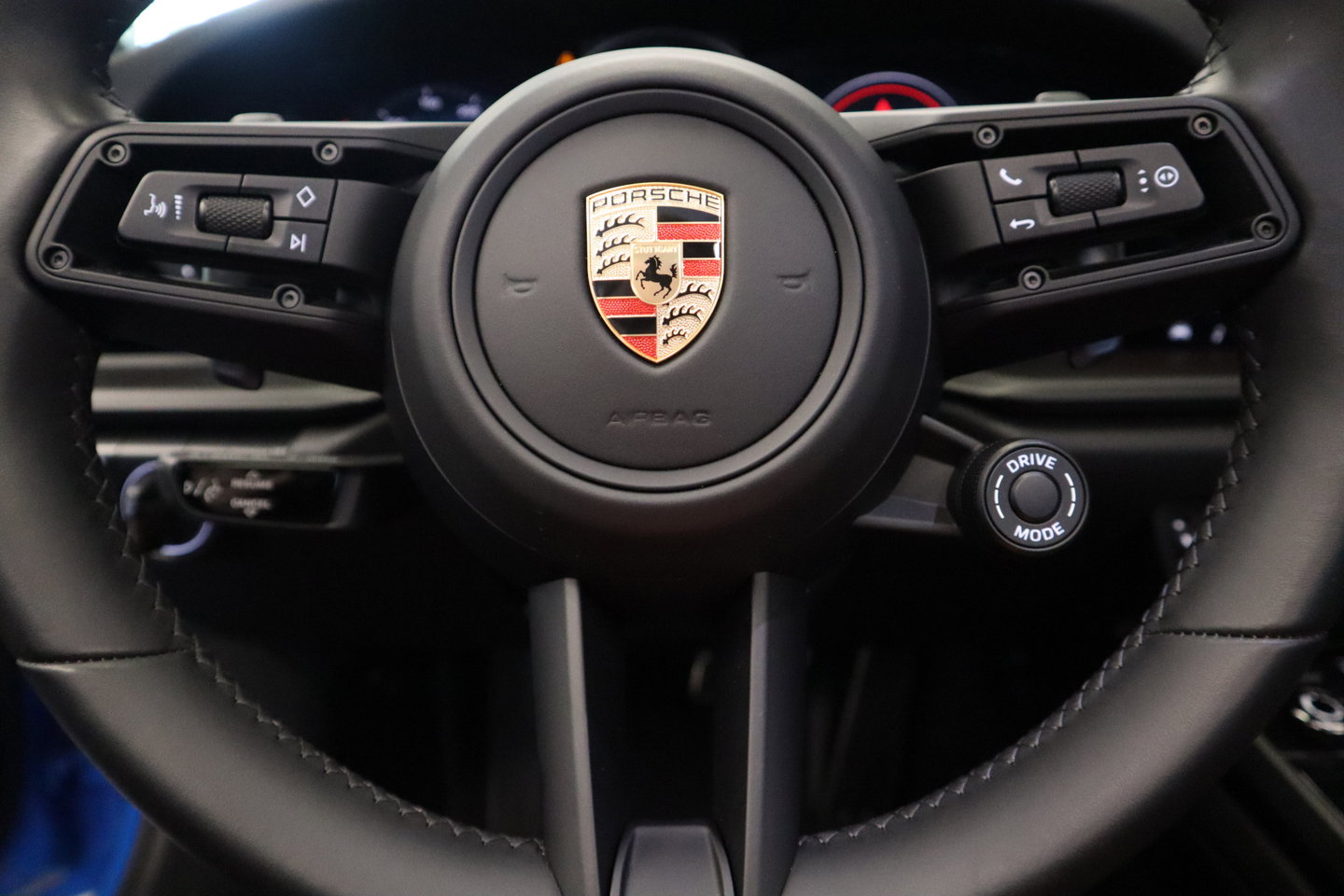 Porsche 911 Cabrio 3.0 Carrera 4 GTS Sport Chrono X- Sight NL Auto 480PK! Shark blue Dealer onderhouden 24 Maanden garantie* (Vraag naar de voorwaarden)