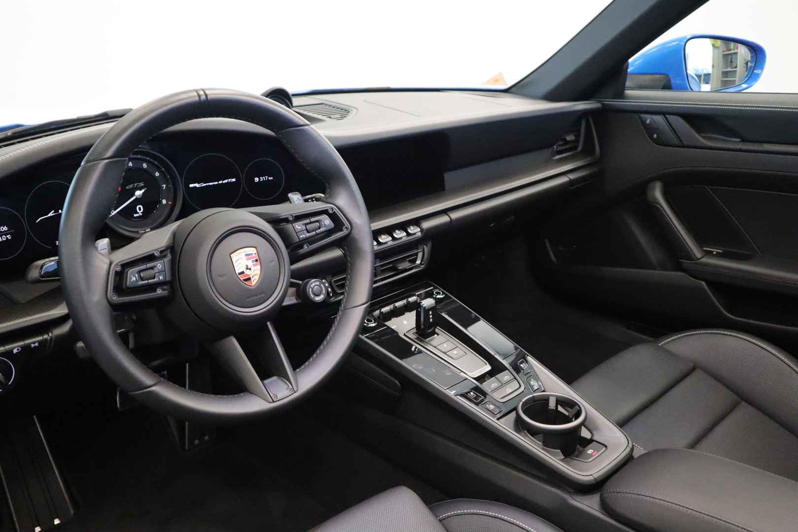 Porsche 911 Cabrio 3.0 Carrera 4 GTS Sport Chrono X- Sight NL Auto 480PK! Shark blue Dealer onderhouden 24 Maanden garantie* (Vraag naar de voorwaarden)