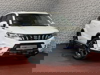 Suzuki Vitara - 1.4 BOOSTERJET HYBRID SMART HYBRID STYLE PANORAMA SCHUIFDAK LEER CARPLAY NAVI CAMERA PDC STOELVERW. ✅Top Auto's Wijchen✅ 170 Nieuwe en bijna nieuwe Auto's met : Benzine /  PHEV / Plug in hybrid / Hybrid / Mild hybrid / HEV /