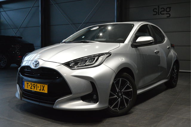 Toyota Yaris - 1.5 VVT-i Dynamic airco camera keyless carplay 16 inch !!