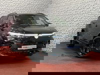 Volkswagen Tiguan - 1.5 eHYBRID 272PK NW AUTO R-LINE BLACK PANO XL.NAVI BLACK.STYLE 360.CAM ELEK.KLEP MATRIX.LED 20''LMV MASSAGE SCHUIFDAK PHEV PLUG IN HYBRID "Volkswagen rijden begint bij Topautos.nl – 75 topmodellen direct op voorraad!"