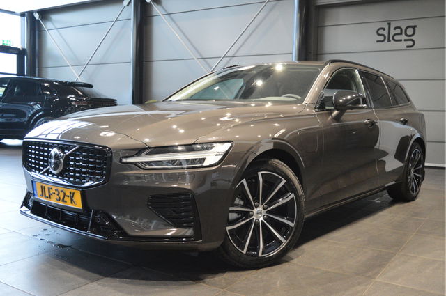 Volvo V60 - 2.0 T6 Plug-in hybrid AWD Plus Dark leer trekhaak 18 inch !!