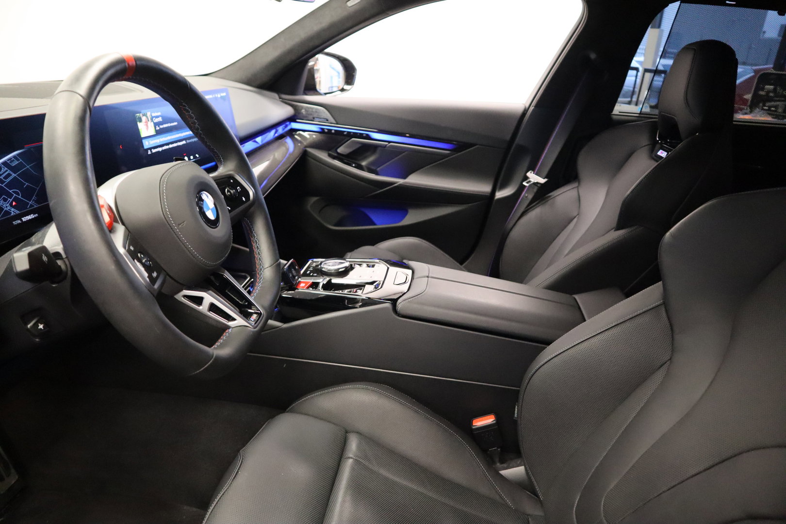 BMW M5 5-serie Carbon Pack Co-Pilot Live Cockpit  Professional 1st eigenaar NAP 24 Maanden garantie* (Vraag naar de voorwaarden)