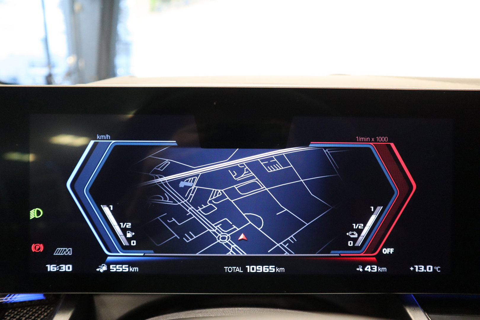 BMW M5 5-serie Carbon Pack Co-Pilot Live Cockpit  Professional 1st eigenaar NAP 24 Maanden garantie* (Vraag naar de voorwaarden)