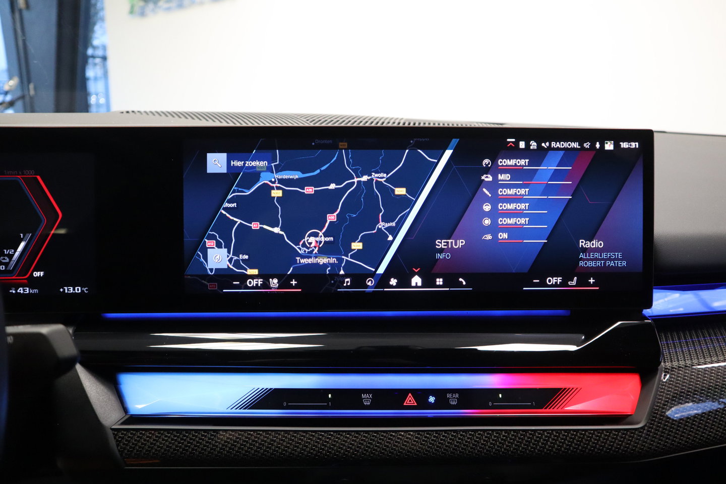 BMW M5 5-serie Carbon Pack Co-Pilot Live Cockpit  Professional 1st eigenaar NAP 24 Maanden garantie* (Vraag naar de voorwaarden)