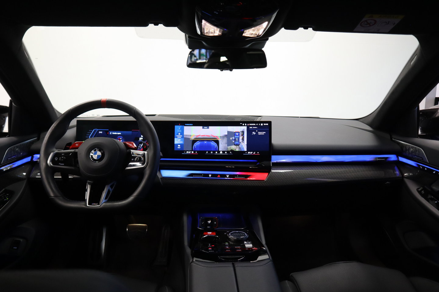 BMW M5 5-serie Carbon Pack Co-Pilot Live Cockpit  Professional 1st eigenaar NAP 24 Maanden garantie* (Vraag naar de voorwaarden)