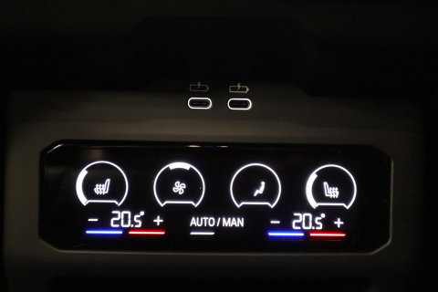 BMW M5 5-serie Carbon Pack Co-Pilot Live Cockpit  Professional 1st eigenaar NAP 24 Maanden garantie* (Vraag naar de voorwaarden)