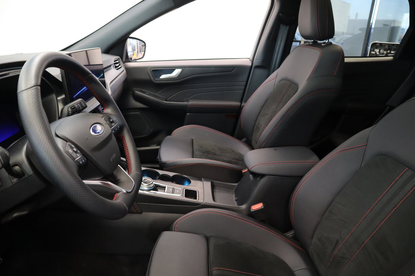 Ford Kuga 2.5 PHEV ST-Line X ACC/PDC 18LM Panoramadak Navi 360 Camera 24 Maanden garantie* (Vraag naar de voorwaarden)