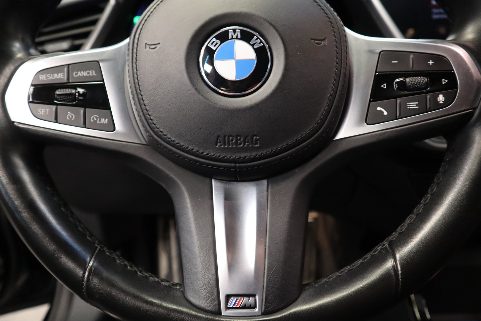 BMW 1 Serie 120i M-Sport Navigatie Full-led 24 Maanden garantie* (Vraag naar de voorwaarden)