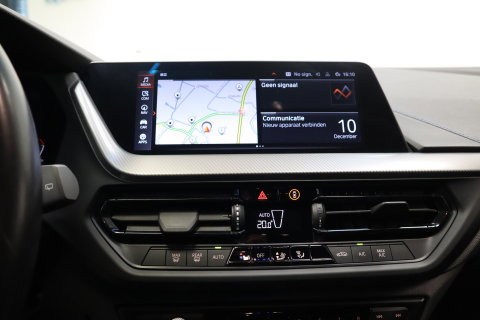 BMW 1 Serie 120i M-Sport Navigatie Full-led 24 Maanden garantie* (Vraag naar de voorwaarden)