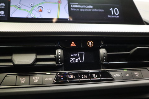 BMW 1 Serie 120i M-Sport Navigatie Full-led 24 Maanden garantie* (Vraag naar de voorwaarden)