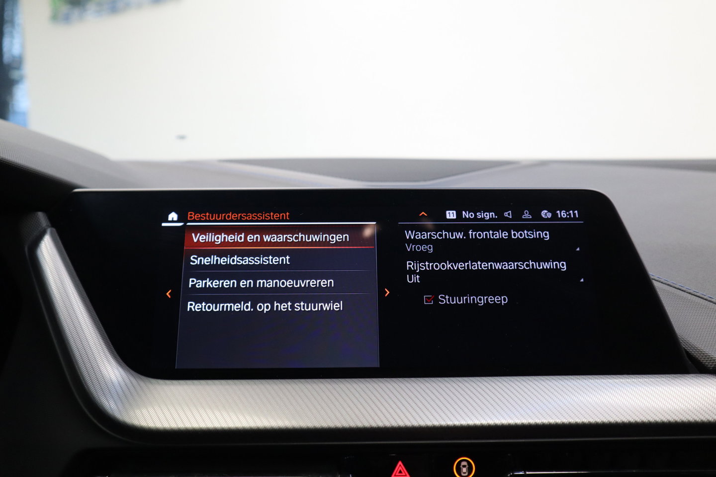 BMW 1 Serie 120i M-Sport Navigatie Full-led 24 Maanden garantie* (Vraag naar de voorwaarden)