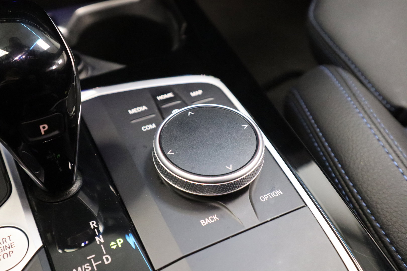 BMW 1 Serie 120i M-Sport Navigatie Full-led 24 Maanden garantie* (Vraag naar de voorwaarden)