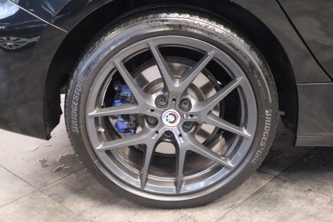 BMW 1 Serie 120i M-Sport Navigatie Full-led 24 Maanden garantie* (Vraag naar de voorwaarden)