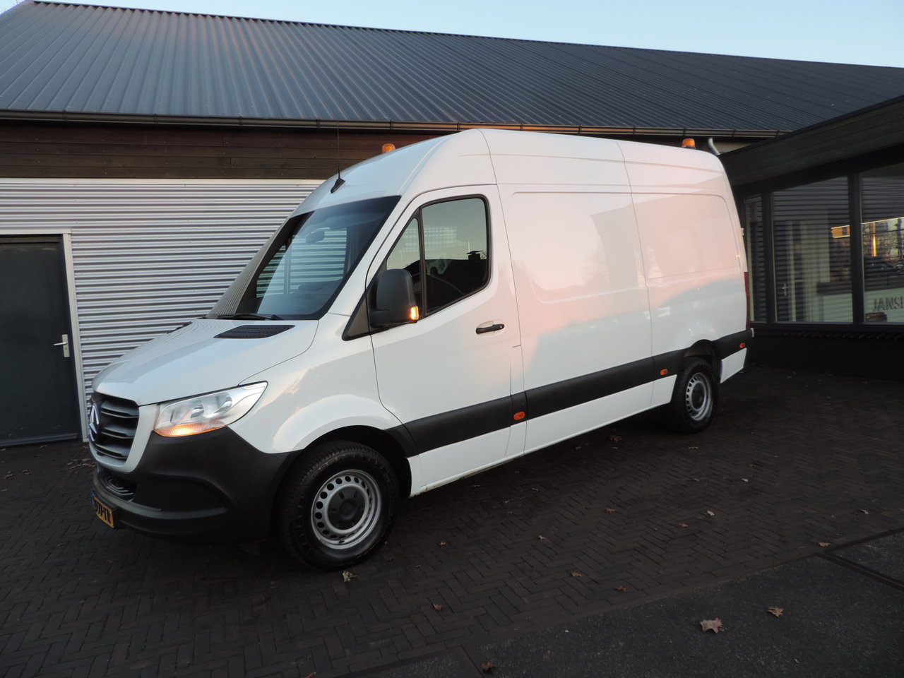 Mercedes-Benz Sprinter
