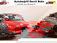 Ford Focus - 1.5 Red Edition Stoel + Stuurverwarming 18'' Zwart dak