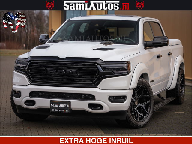 Dodge Ram 1500 - Limited Night | 5.7 V8 Hemi Full Option | Comfortabele Dubbele Cabine met Royale 5 Zitplaatsen | De Meest Luxe en Volle Pick-Up in zijn Klasse | BPM vrij | Nu Leverbaar uit Voorraad | Voorraad Nr v45lp