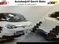 Volkswagen ID.3 - First 58 kWh Adaptive-Cruise Full-led Navigatie Trekhaak 24 maanden garantie mogelijk (*vraag naar de voorwaarden)