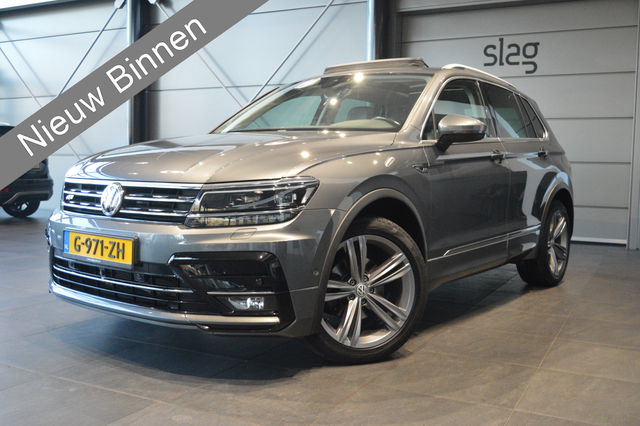 Volkswagen Tiguan - 1.5 TSI ACT R-LINE navi camera leer pano trekhaak !!