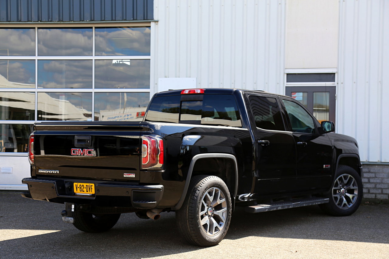 GMC Sierra
