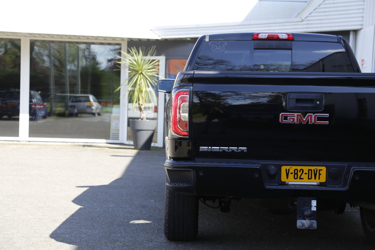 GMC Sierra