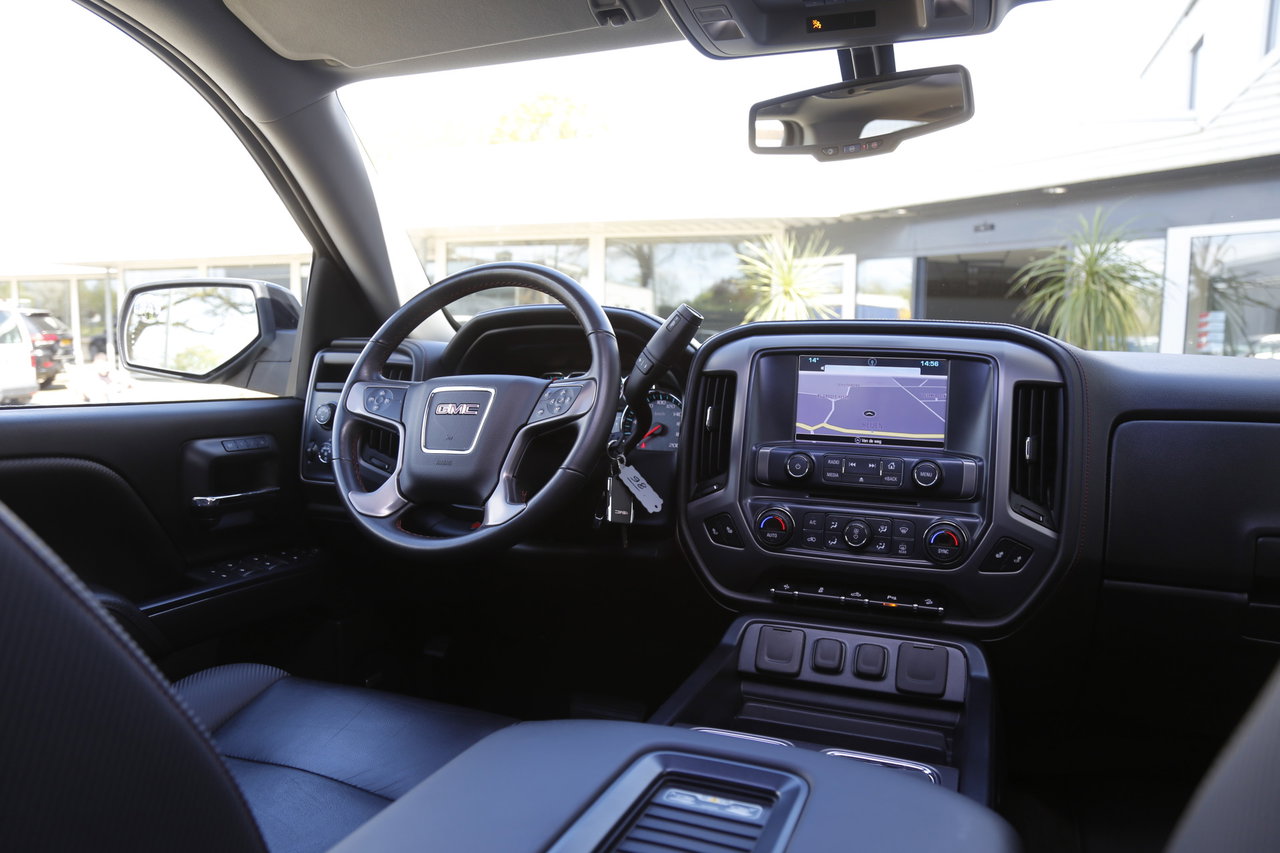 GMC Sierra