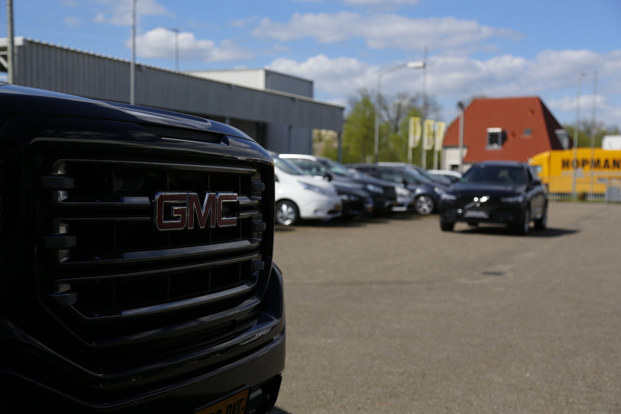 GMC Sierra