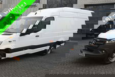 Mercedes-Benz Sprinter - 317 CDI L2H2 Pro LED, Geveerde stoel, Navigatie met camera
