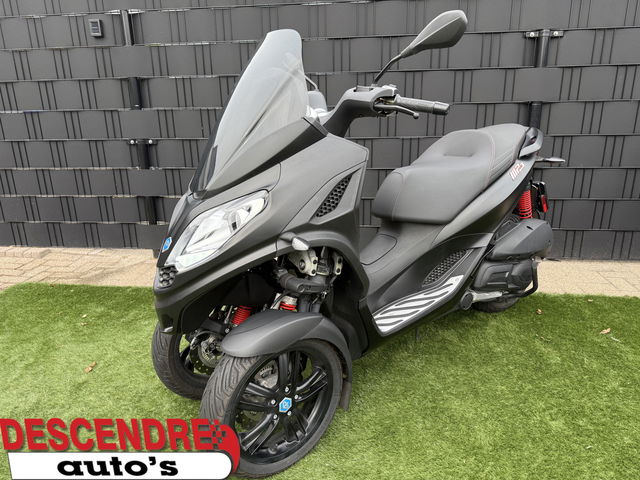 Piaggio MP3 - 300 HPE Sport
