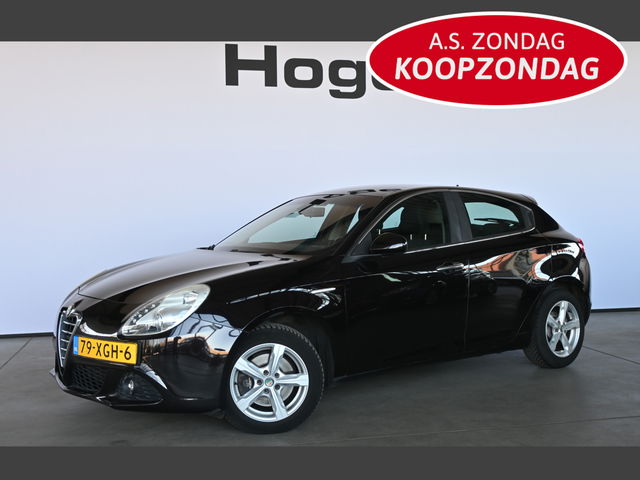 Alfa Romeo Giulietta - 1.4 T Distinctive Clima Navigatie LED Goed Onderhouden! Inruil Mogelijk!