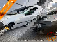 Renault Kangoo - Express Rolstoelauto / Scootmobielauto 1.6-16V Express Comfort (Keurige Kangoo Automaat met handbediening en kofferbaklift!)